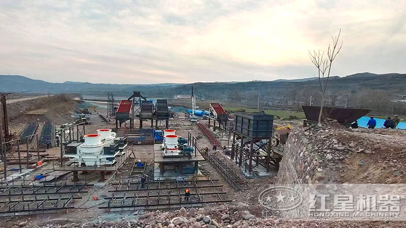 該客戶機(jī)制砂生產(chǎn)現(xiàn)場屬于大型，費(fèi)用在180萬左右