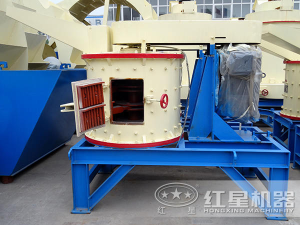 立式復(fù)合破碎機細節(jié)圖