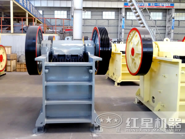 PE-600×900顎式破碎機(jī) PE-600×900顎式破碎機(jī)