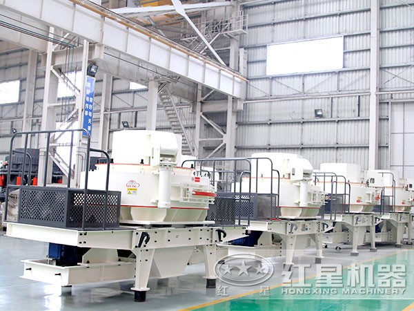 紅星珍珠巖制砂機(jī)生產(chǎn)車間 紅星珍珠巖制砂機(jī)生產(chǎn)車間