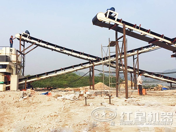 紅星制砂機(jī)作業(yè)現(xiàn)場(chǎng) 紅星制砂機(jī)作業(yè)現(xiàn)場(chǎng)