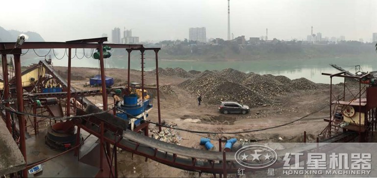 鵝卵石制砂生產(chǎn)線現(xiàn)場(chǎng)