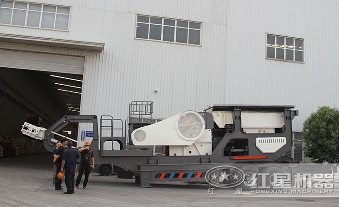 移動式碎石機(jī) 移動式碎石機(jī)