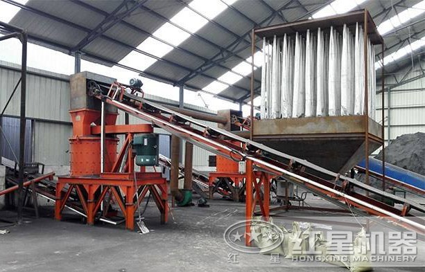 立軸式復合破碎機施工現(xiàn)場