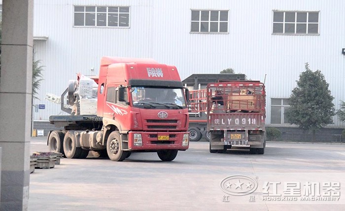 碎石機(jī)_車(chē)載一體機(jī)發(fā)貨現(xiàn)場(chǎng) 碎石機(jī)_車(chē)載一體機(jī)發(fā)貨現(xiàn)場(chǎng)