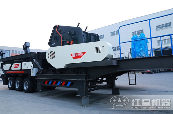 搭載反擊破的車載粉石機 搭載反擊破的車載粉石機