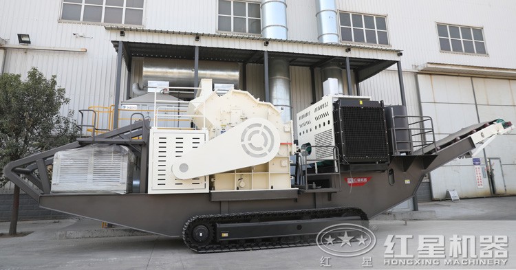 履帶式移動(dòng)細(xì)碎機(jī) 履帶式移動(dòng)細(xì)碎機(jī)