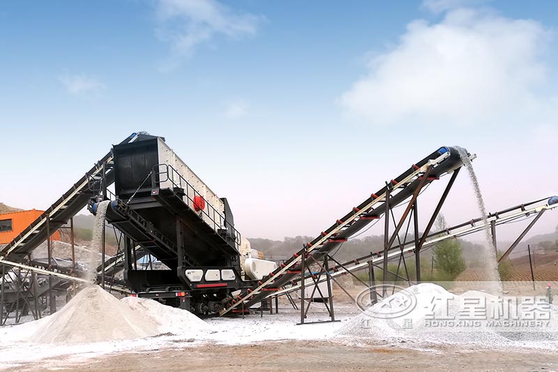 車載流動(dòng)磕石機(jī)現(xiàn)場(chǎng)展示 車載流動(dòng)磕石機(jī)現(xiàn)場(chǎng)展示