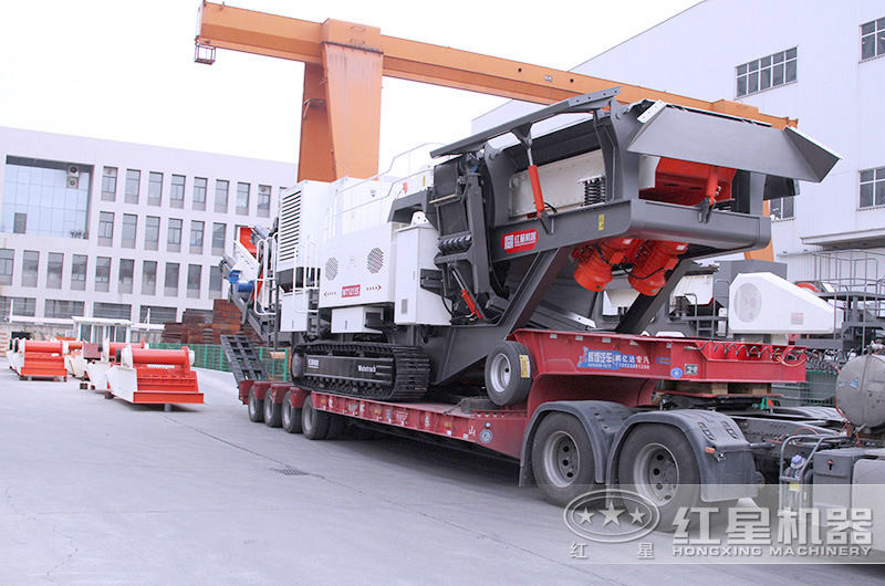 履帶式移動破碎機發(fā)貨現(xiàn)場-現(xiàn)貨快發(fā)，全國配送