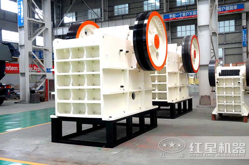 HD德版鄂式破石機(jī)，破碎比大