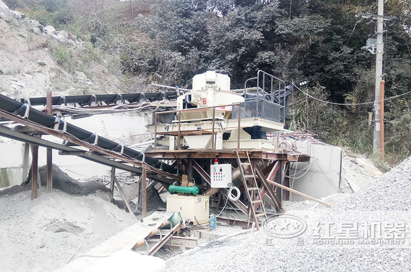 制砂生產線現(xiàn)場 制砂生產線現(xiàn)場